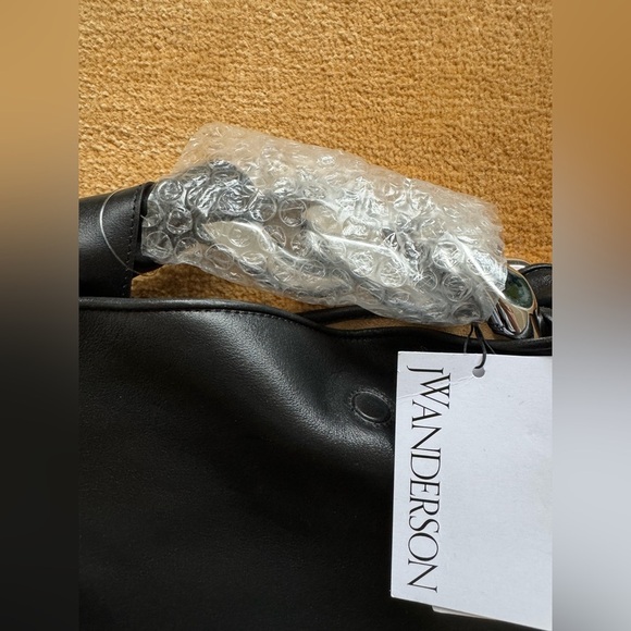 🎄NWT JW Anderson Small Chain Hobo Black Leather Bag - Picture 7 of 14